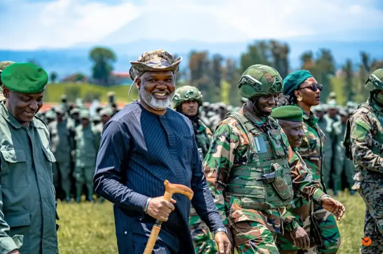 "Noheli yacu iri mu Kaga" Uvira mu ihungabana ry'ubukungu  kubera AFC/M23